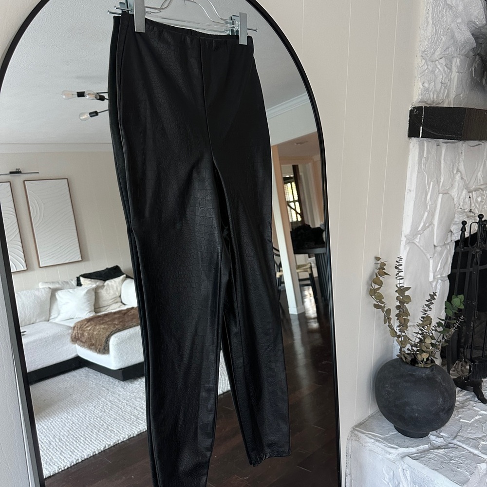 Express Elegant Black leggings